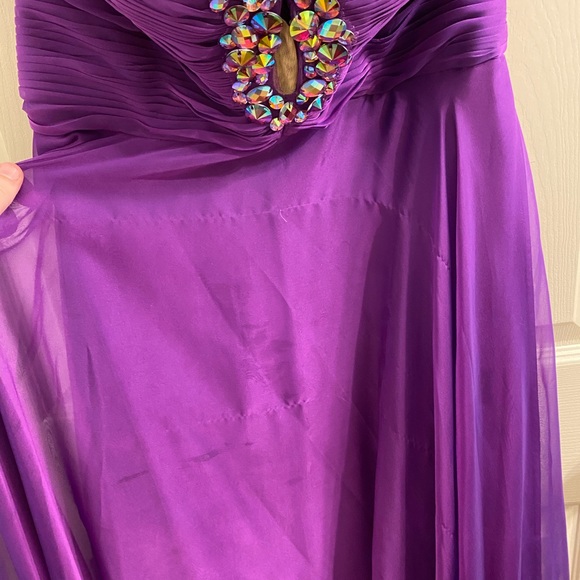 Prom dress by Sherri Hill - Picture 9 of 12